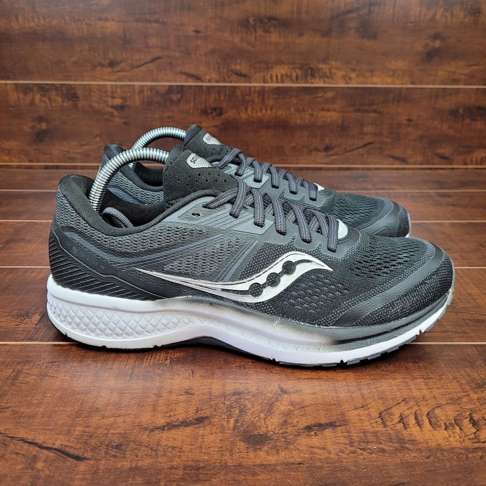 Saucony Omni 19 Black Athletic Running Shoes Womens Size 10.5